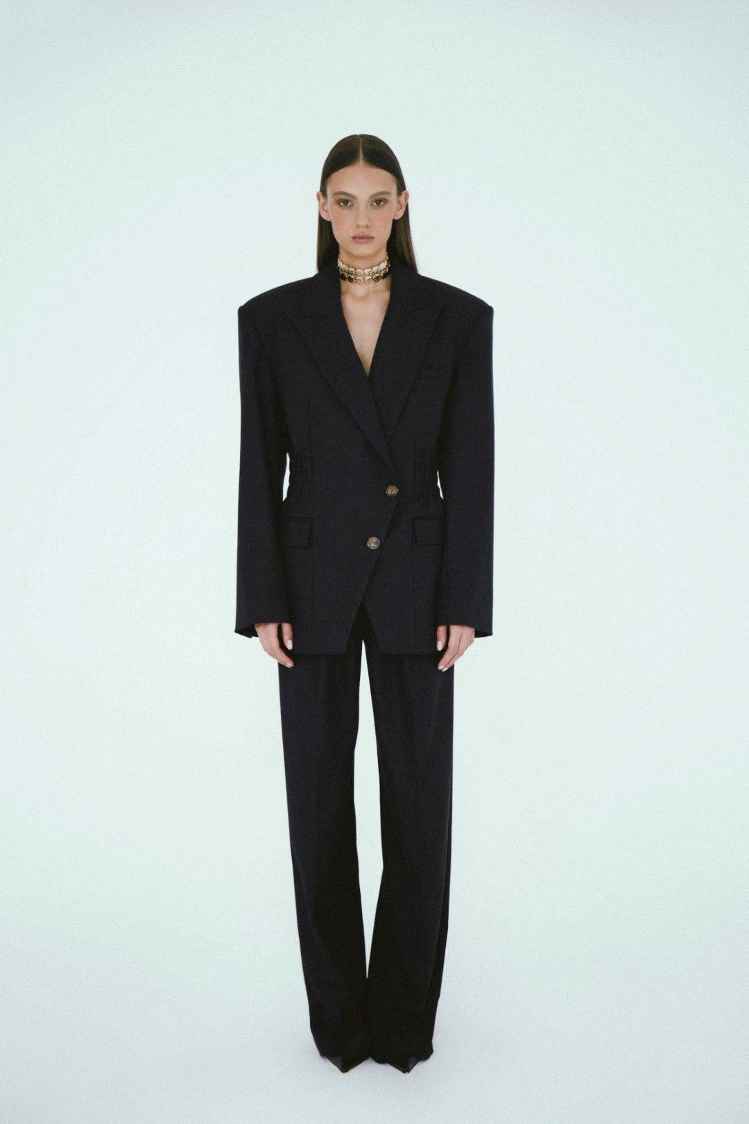 SLEEK BLACK TUXEDO