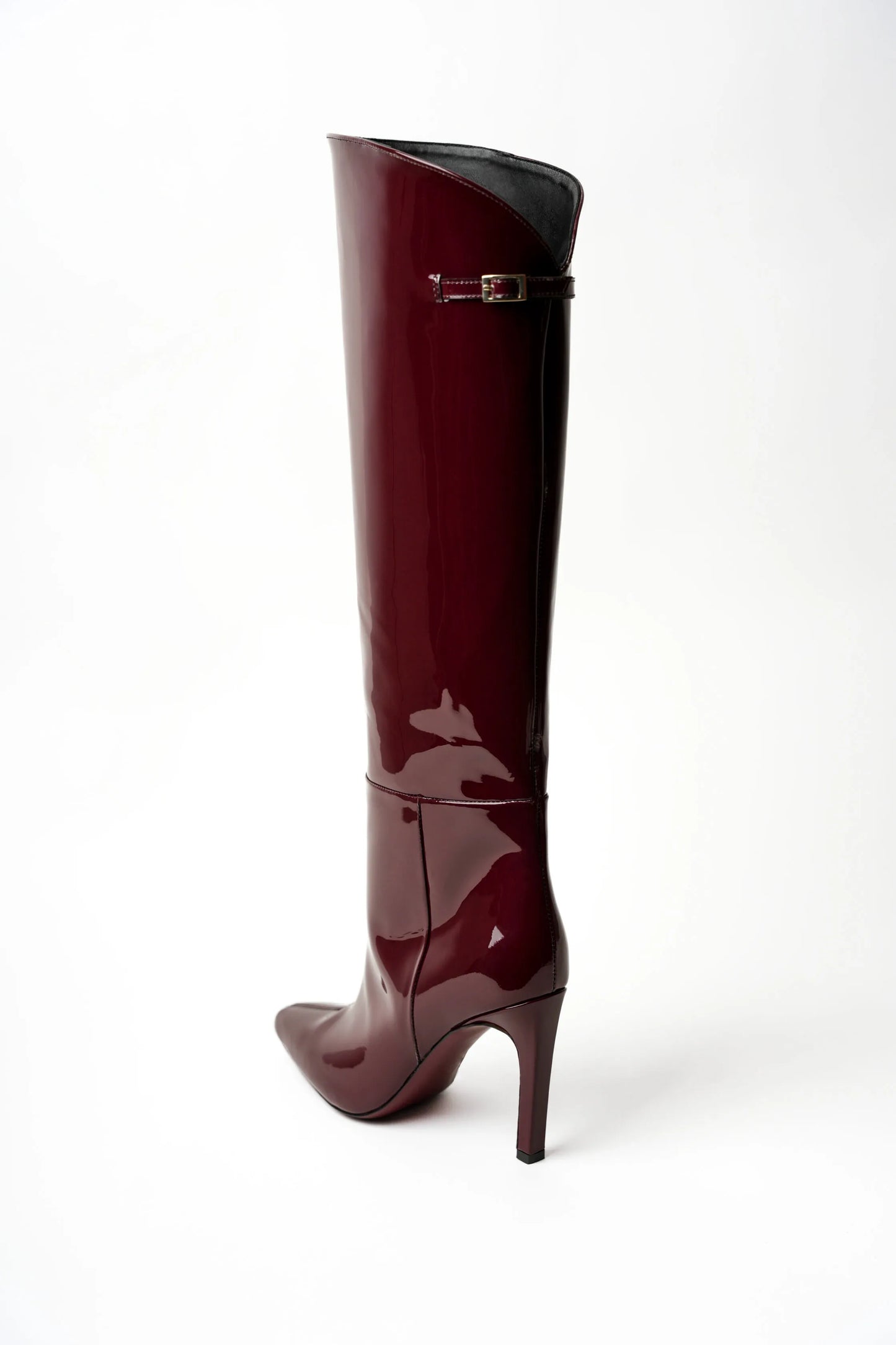 SARA BOOT IN BURGUNDY PATENT LEATHER