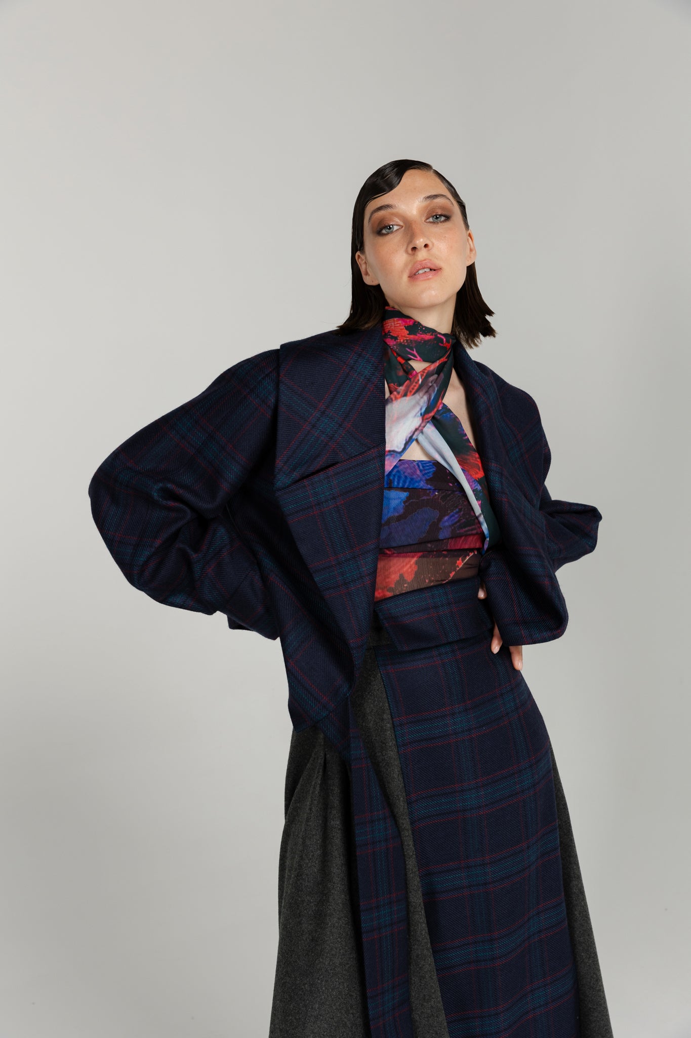 CROPPED JACKET 02