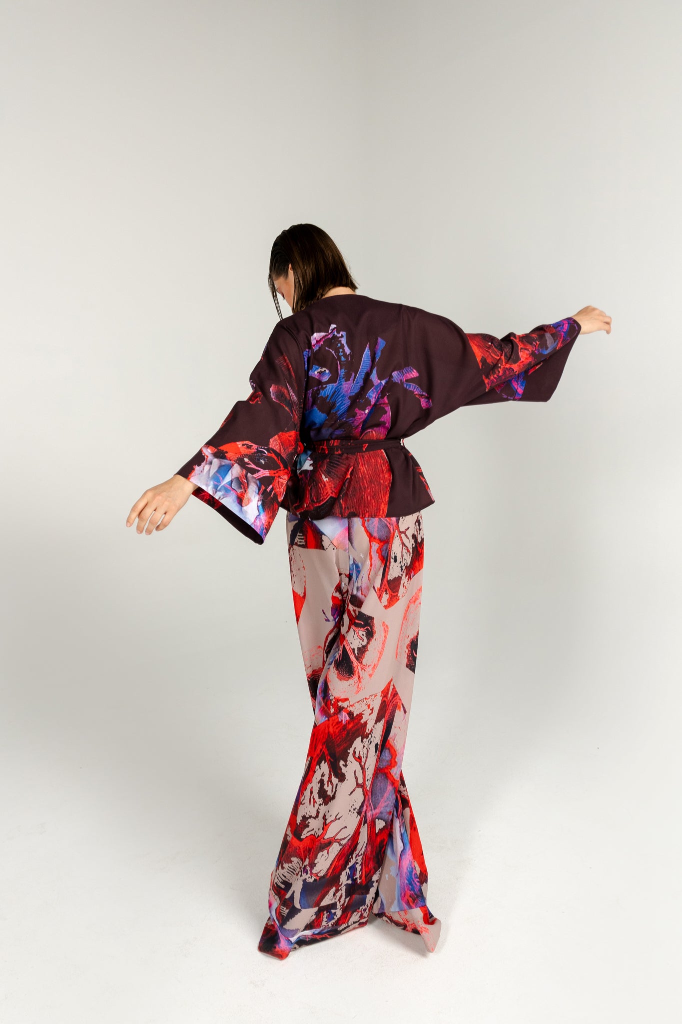 KIMONO WITH BUTTONS