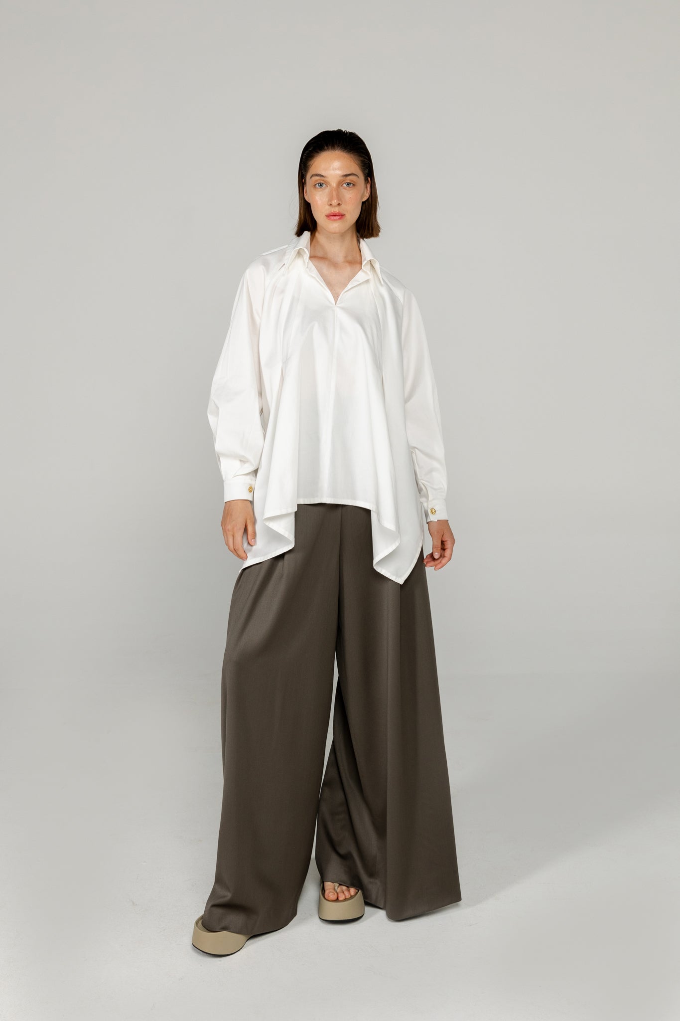 ON THE GO SHIRT 01