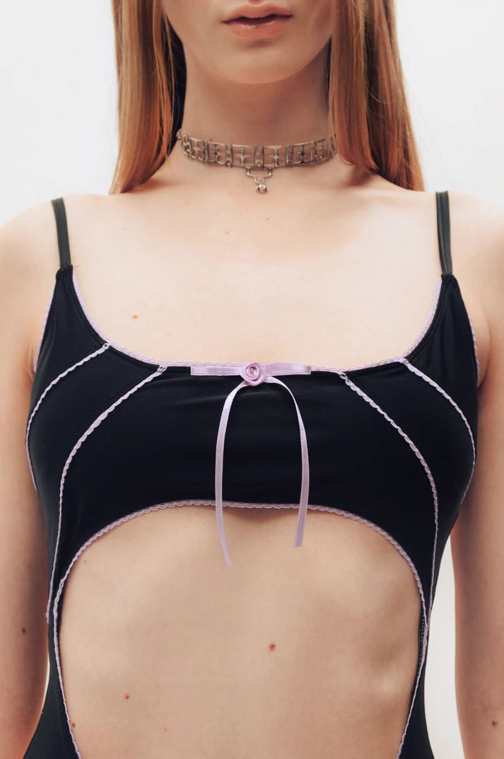 Cut-out one piece swimsuit in black